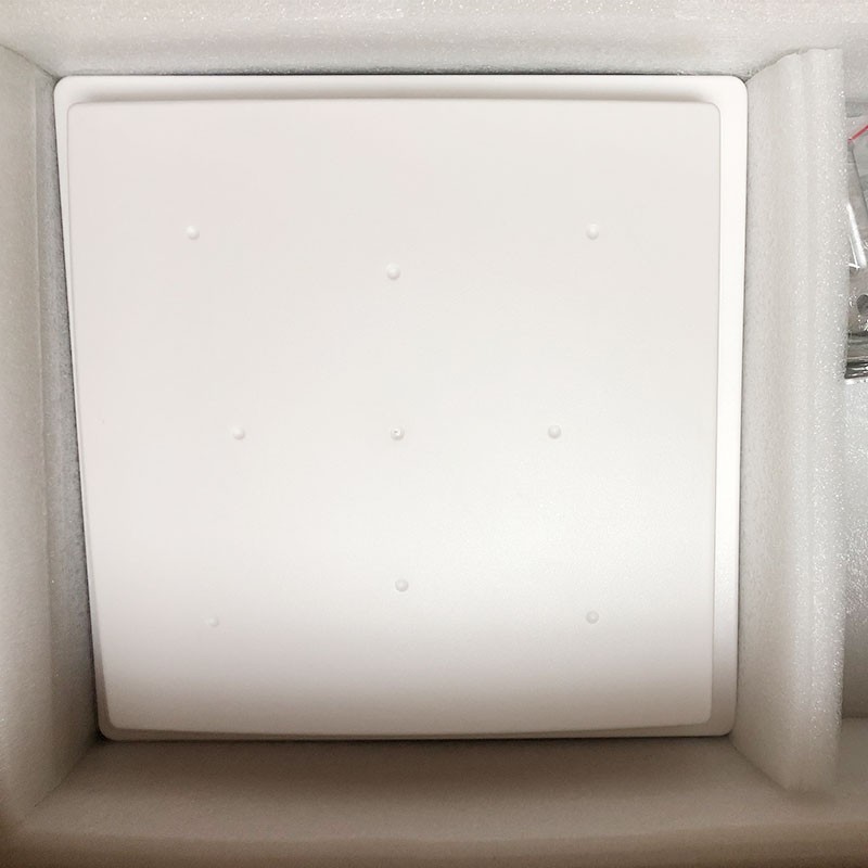 Antenna circolare UHF da 9 dBi