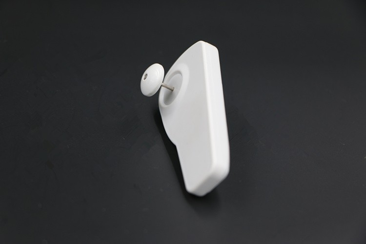 Etichetta RFID intelligente per la sicurezza degli indumenti