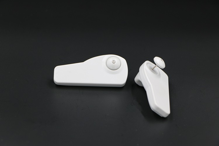 Etichetta RFID intelligente per la sicurezza degli indumenti