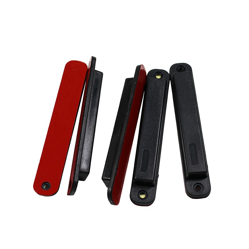 Etichetta RFID in ABS su metallo conforme alla norma ISO18000 6C Gen2 per la gestione intelligente dei rifiuti.