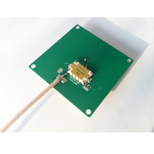 Antenna ceramica UHF a doppia alimentazione 40x40 mm